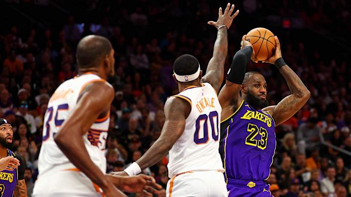 Phoenix Suns katkaisi Los Angeles Lakersin kolmen ottelun voittosarjan uudella kaudella